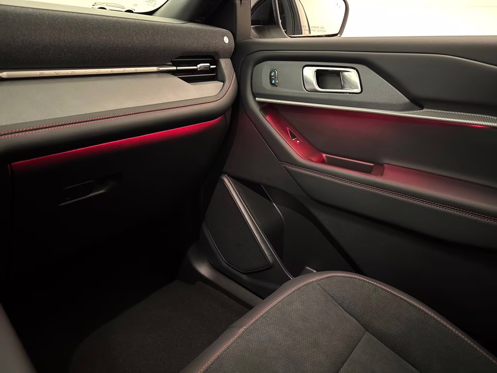 2026 Star White Metallic Tri-Coat Ford Explorer ST 4X4 SUV