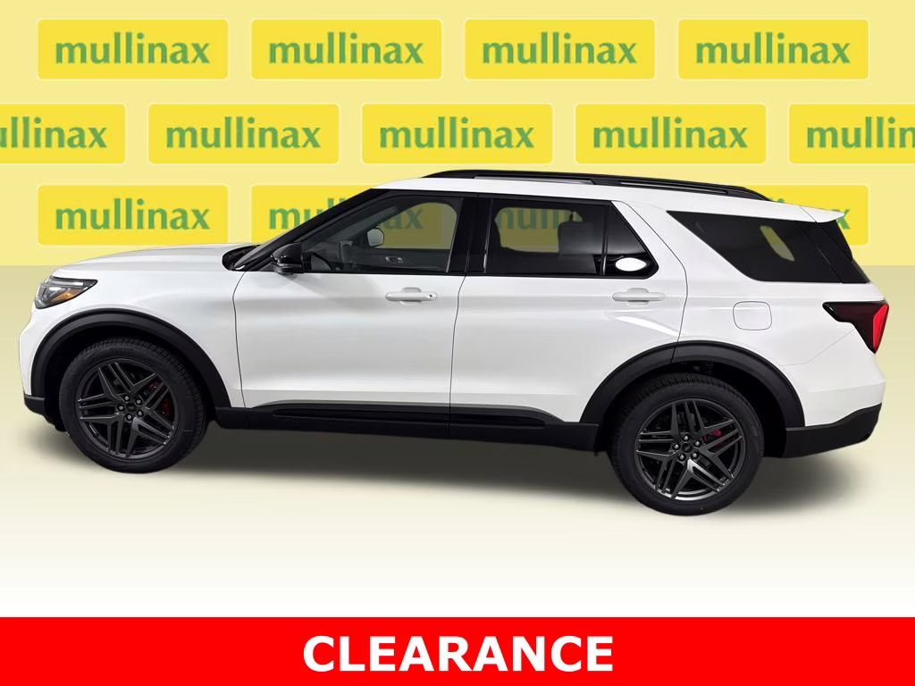 2026 Star White Metallic Tri-Coat Ford Explorer ST 4X4 SUV