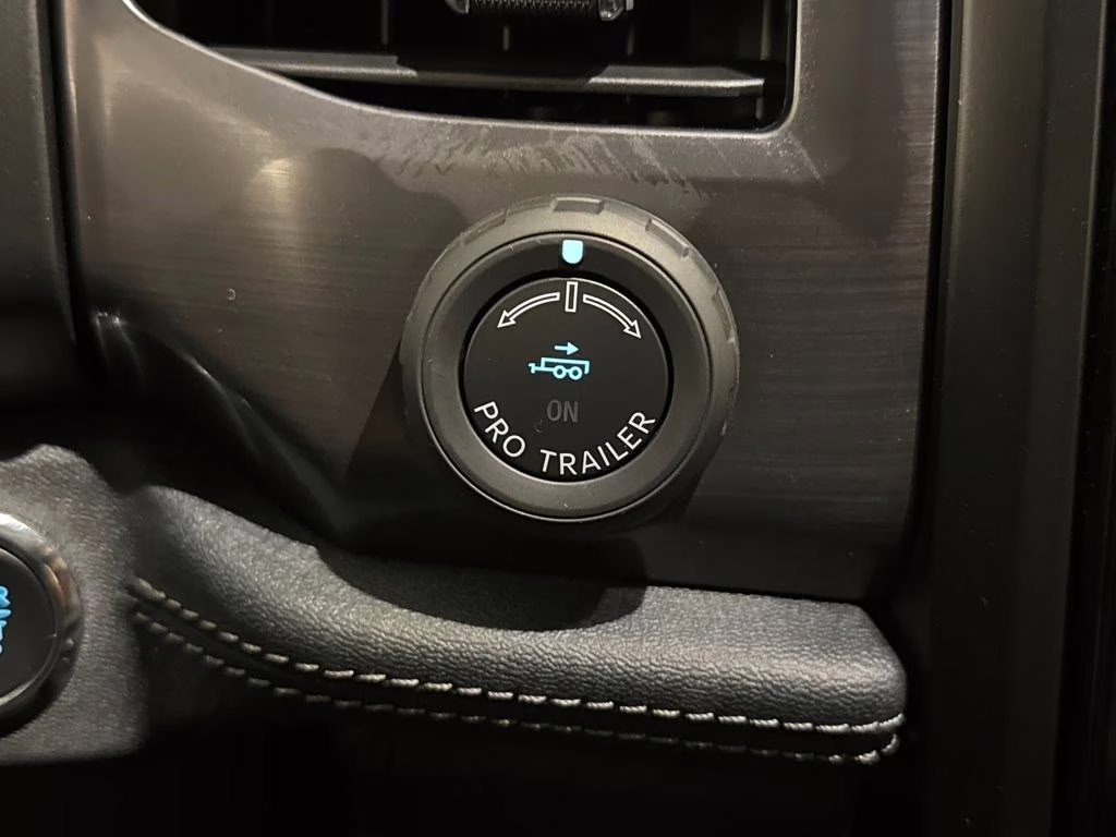 2025 Agate Black Metallic Ford F-150 Lightning Flash AWD Truck