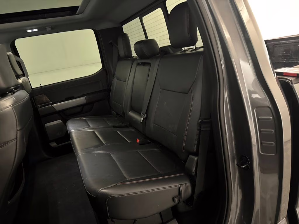 2024 Carbonized Gray Metallic Ford Super Duty F-250 SRW Lariat 4X4 Truck