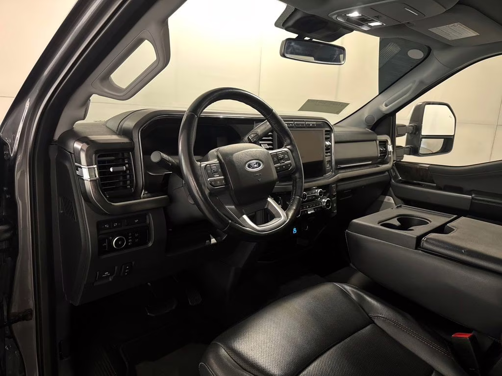 2024 Carbonized Gray Metallic Ford Super Duty F-250 SRW Lariat 4X4 Truck