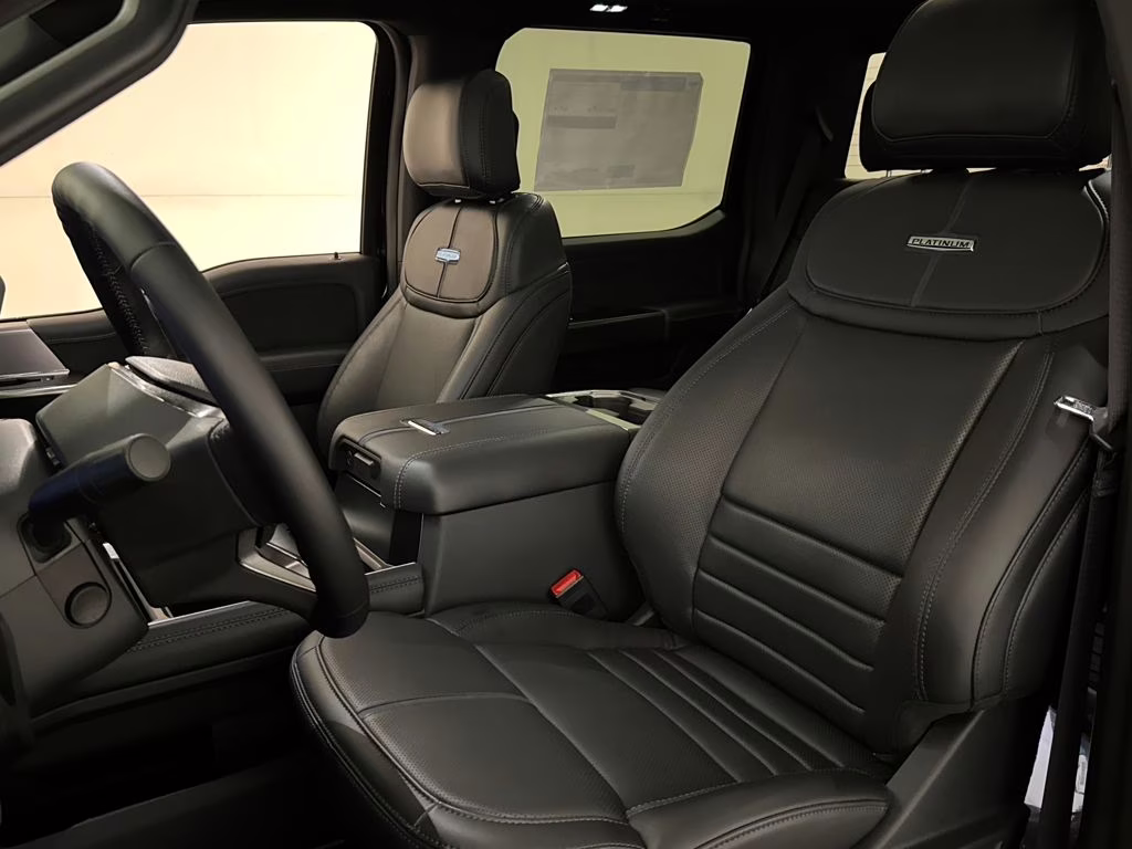 2026 Agate Black Metallic Ford Super Duty F-250 SRW Platinum 4X4 Truck