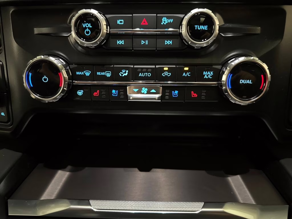 2026 Agate Black Metallic Ford Super Duty F-250 SRW Platinum 4X4 Truck