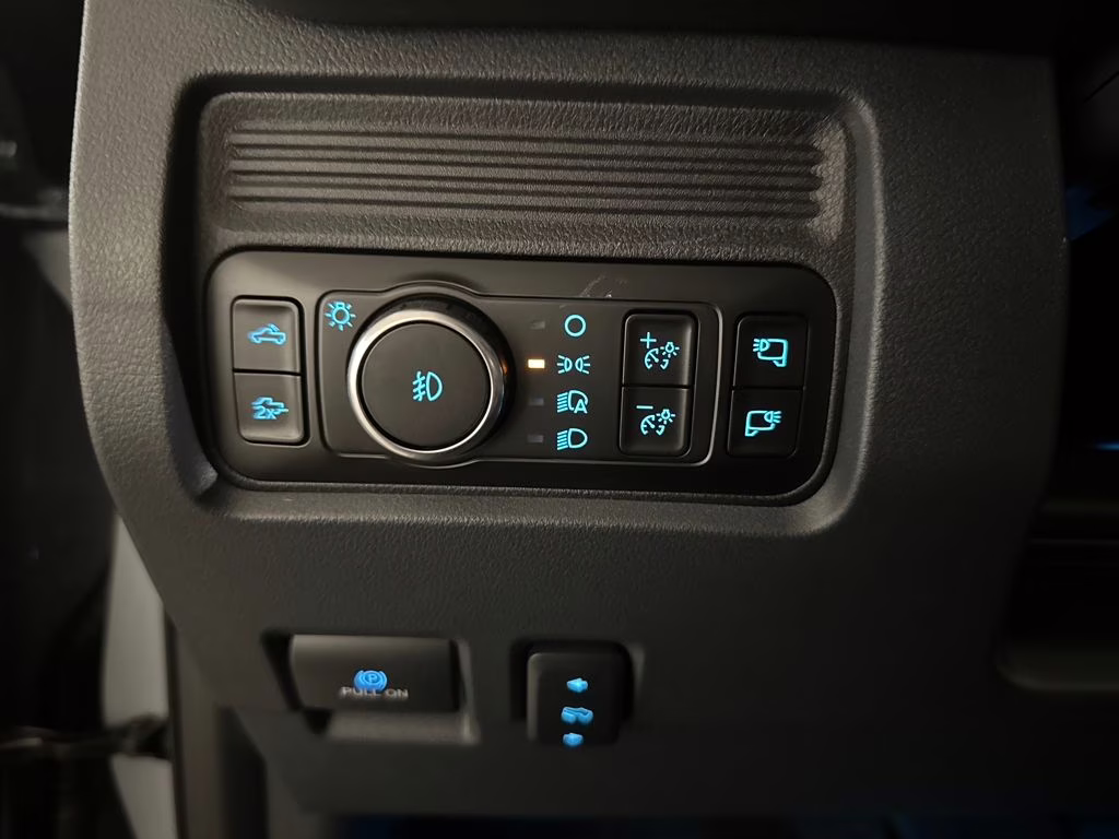 2026 Glacier Gray Metallic Tri-Coat Ford Super Duty F-250 SRW Lariat 4X4 Truck