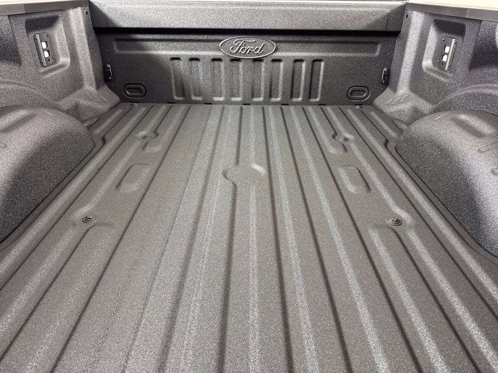 2026 Avalanche Ford Super Duty F-250 SRW Lariat 4X4 Truck