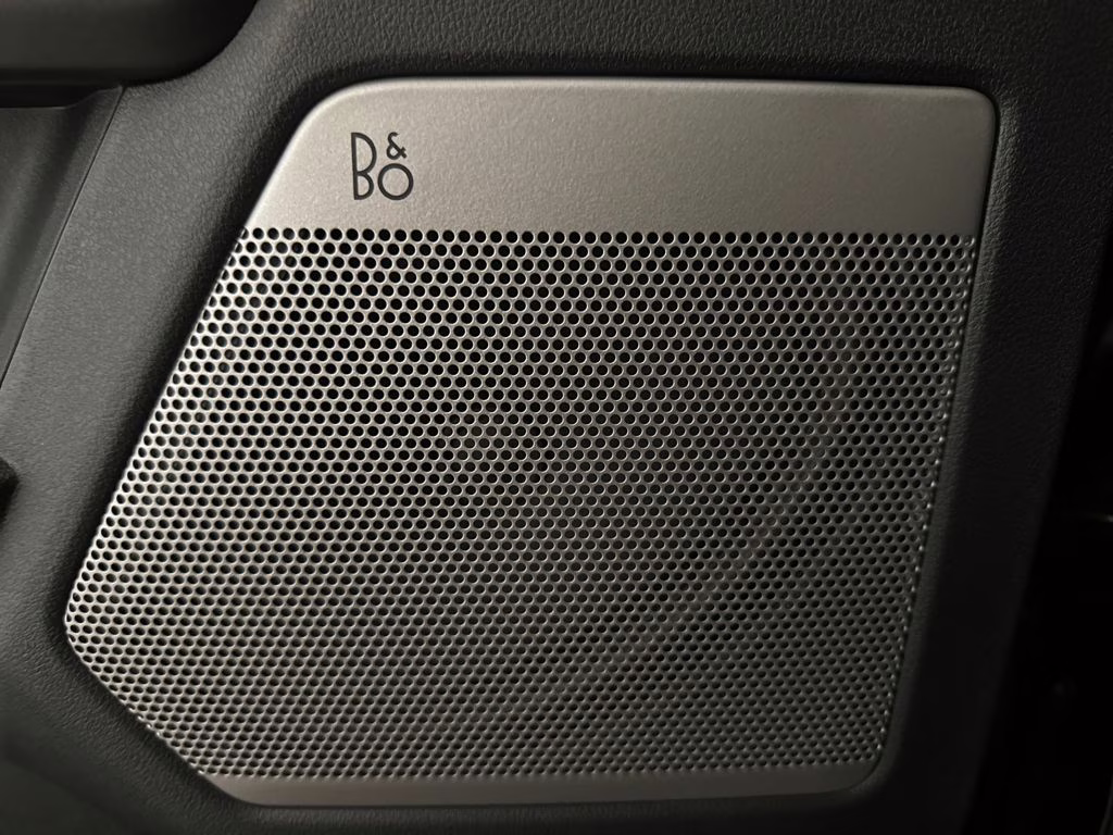 2026 Agate Black Metallic Ford Super Duty F-250 SRW Lariat 4X4 Truck