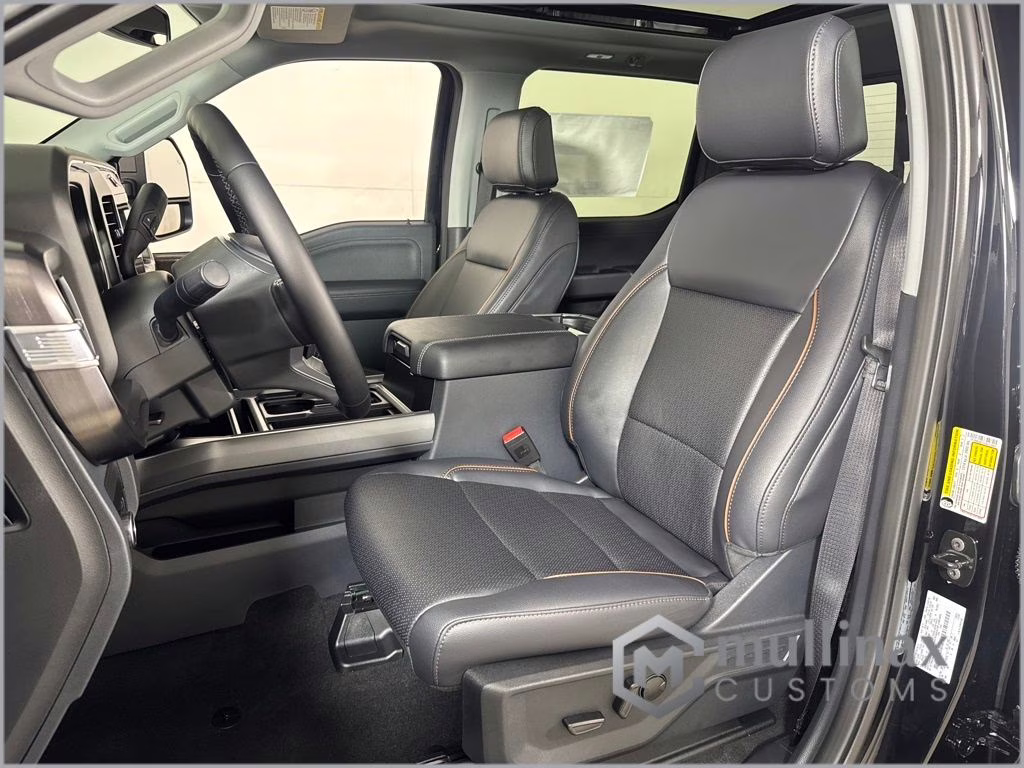 2026 Agate Black Metallic Ford Super Duty F-250 SRW Lariat 4X4 Truck