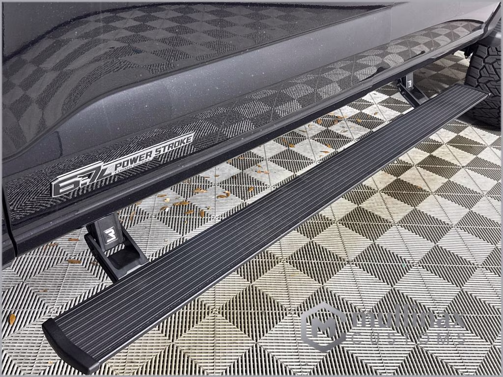 2026 Agate Black Metallic Ford Super Duty F-250 SRW Lariat 4X4 Truck