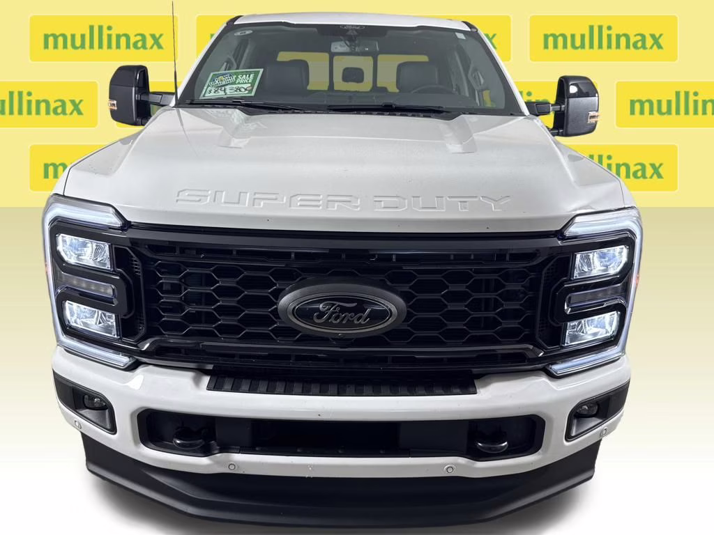 2026 Star White Metallic Tri-Coat Ford Super Duty F-250 SRW Lariat 4X4 Truck