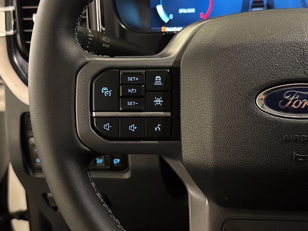 2026 Star White Metallic Tri-Coat Ford Super Duty F-250 SRW Lariat 4X4 Truck