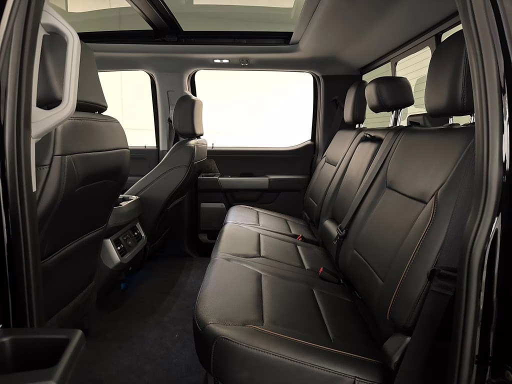 2026 Agate Black Metallic Ford Super Duty F-250 SRW Lariat 4X4 Truck