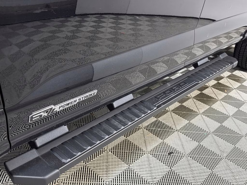 2026 Agate Black Metallic Ford Super Duty F-250 SRW Lariat 4X4 Truck