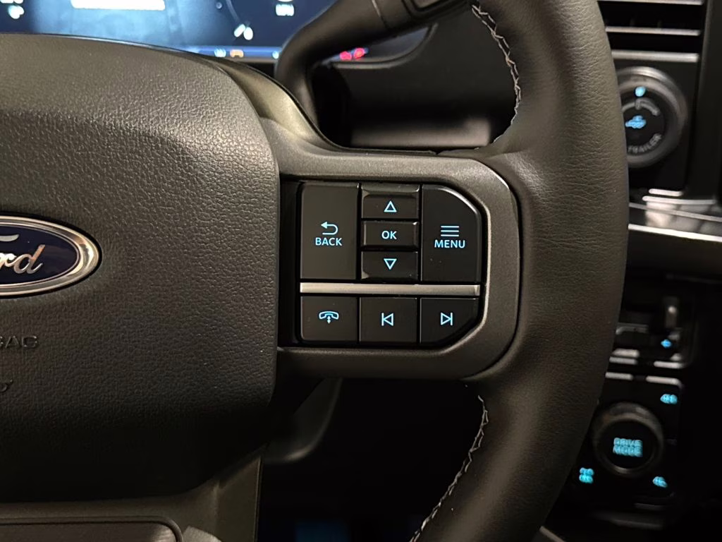 2026 Agate Black Metallic Ford Super Duty F-250 SRW Lariat 4X4 Truck