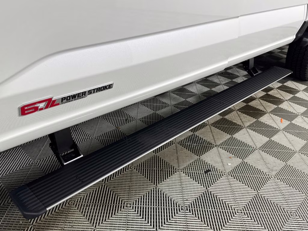 2026 Star White Metallic Tri-Coat Ford Super Duty F-350 SRW Platinum 4X4 Truck