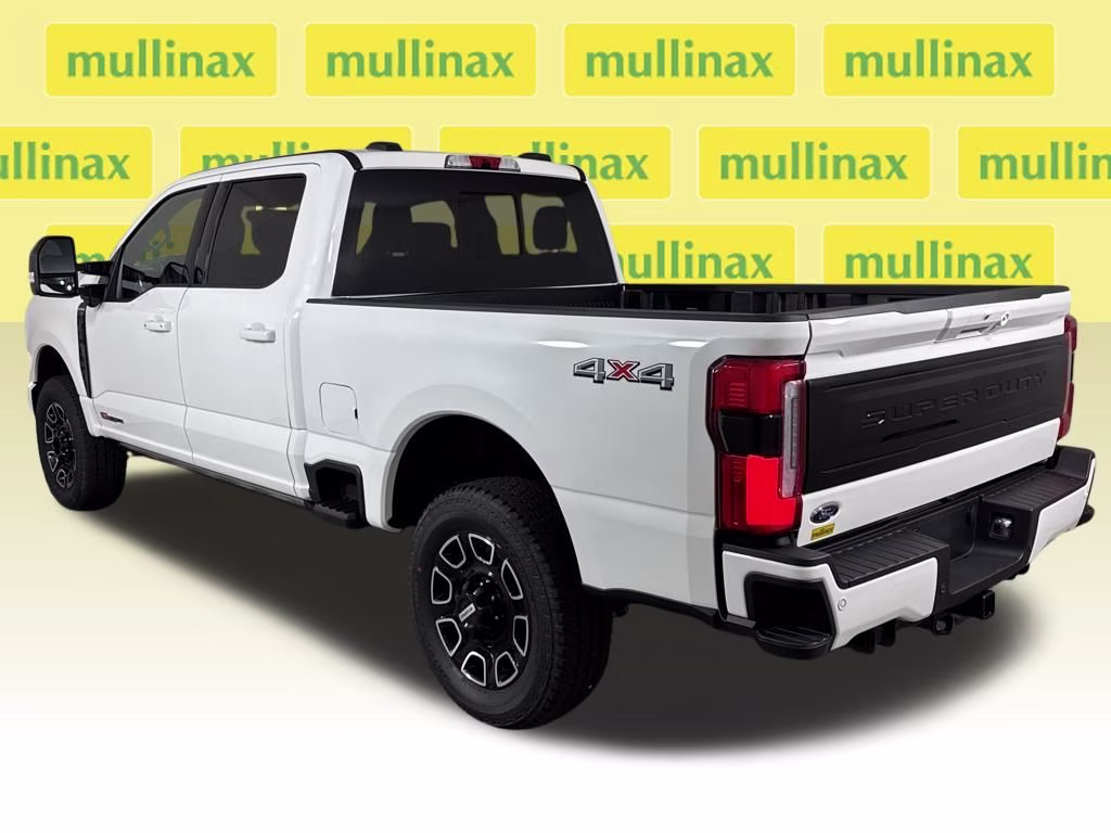 2026 Star White Metallic Tri-Coat Ford Super Duty F-350 SRW Platinum 4X4 Truck