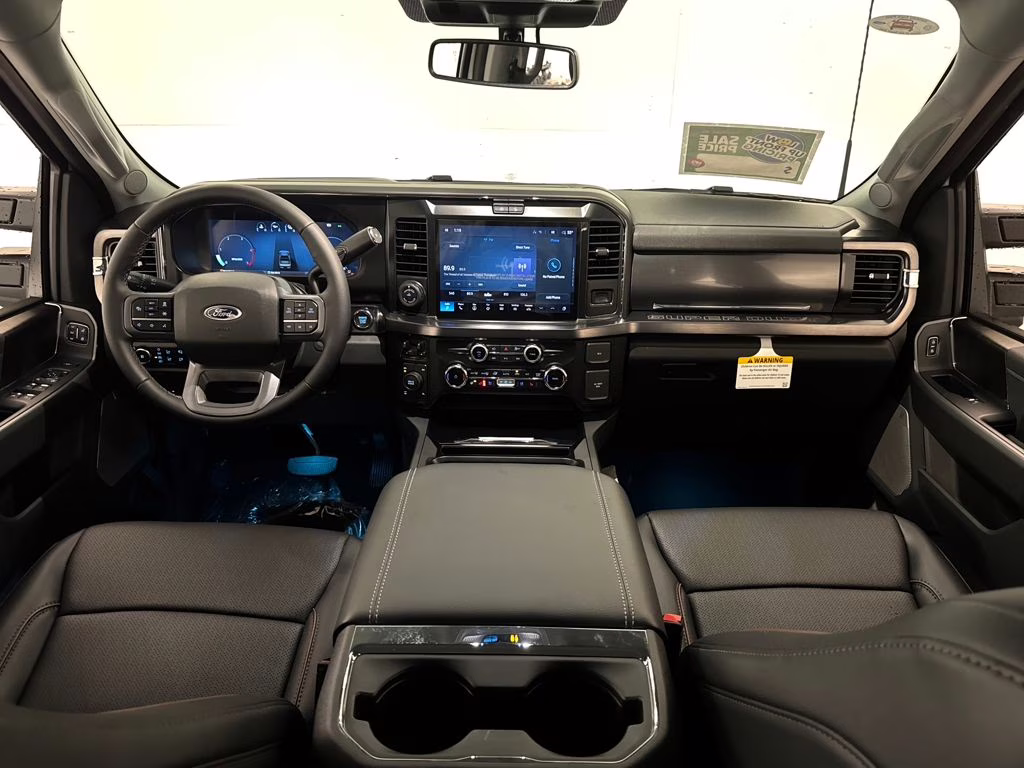 2026 Star White Metallic Tri-Coat Ford Super Duty F-350 SRW Lariat 4X4 Truck