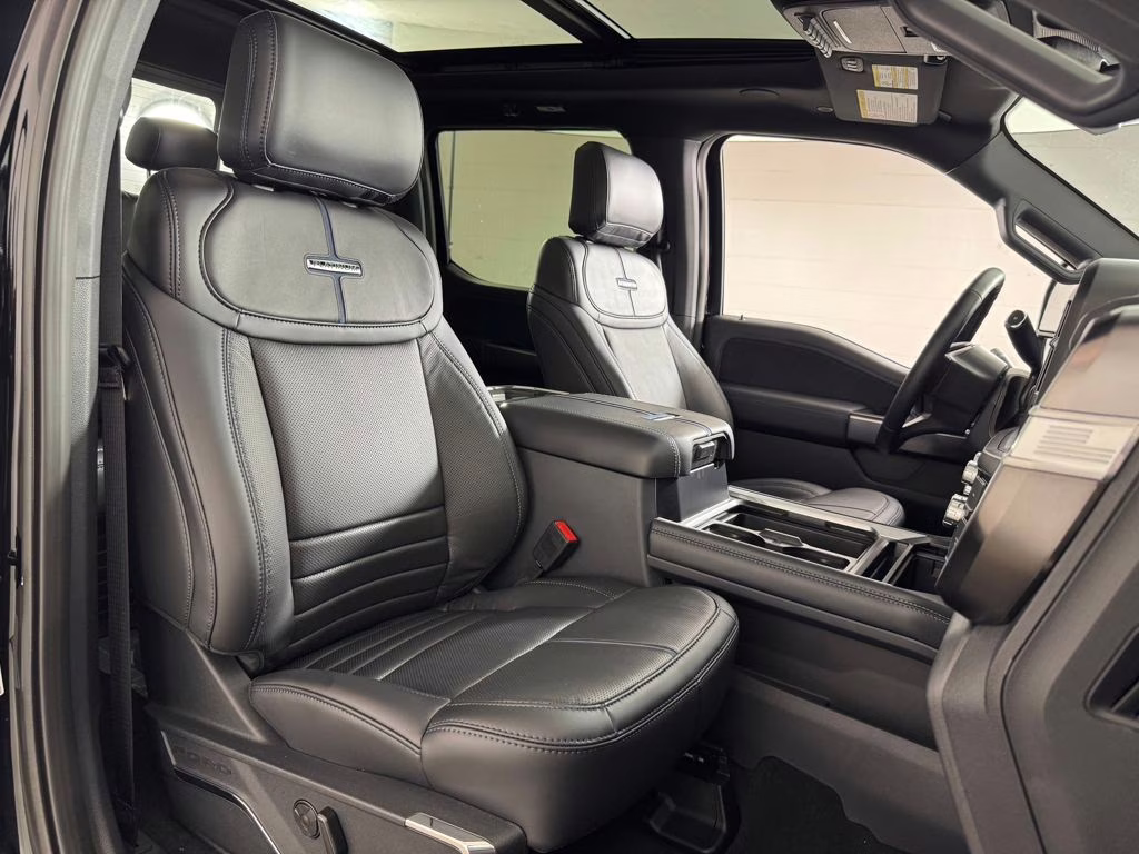 2026 Agate Black Metallic Ford Super Duty F-350 DRW Platinum 4X4 Truck