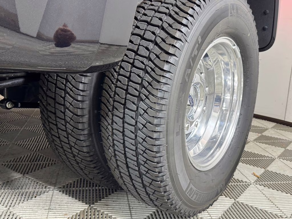 2026 Agate Black Metallic Ford Super Duty F-350 DRW Platinum 4X4 Truck