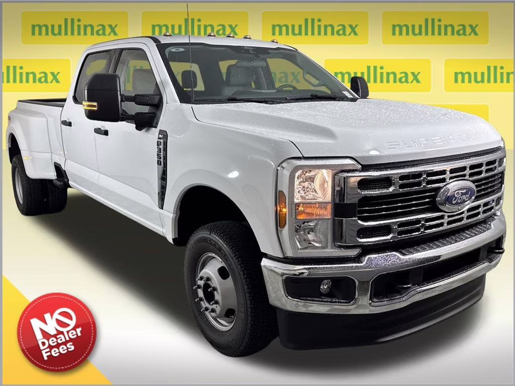 2026 Oxford White Ford Super Duty F-350 DRW XLT 4X4 Truck