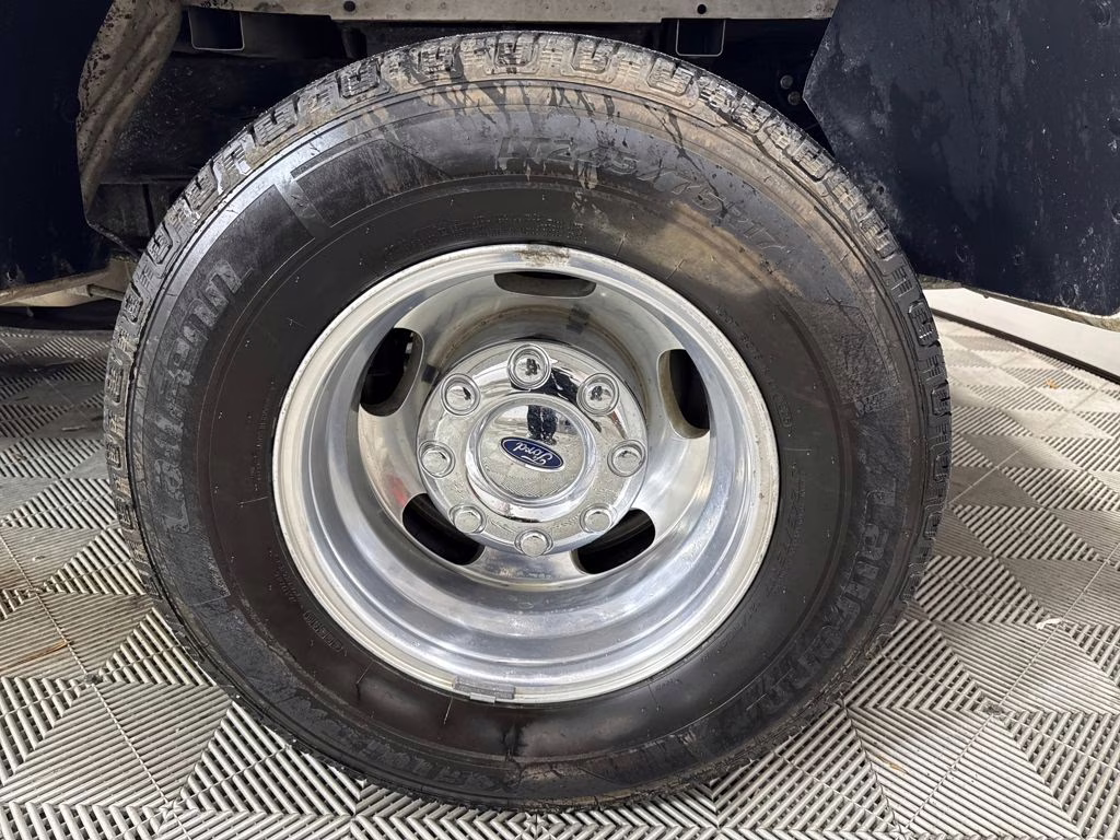 2020 Oxford White Ford Super Duty F-350 DRW XL 4X4 Truck