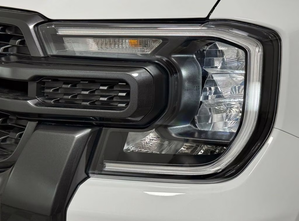 2025 Oxford White Ford Ranger XLT RWD Truck