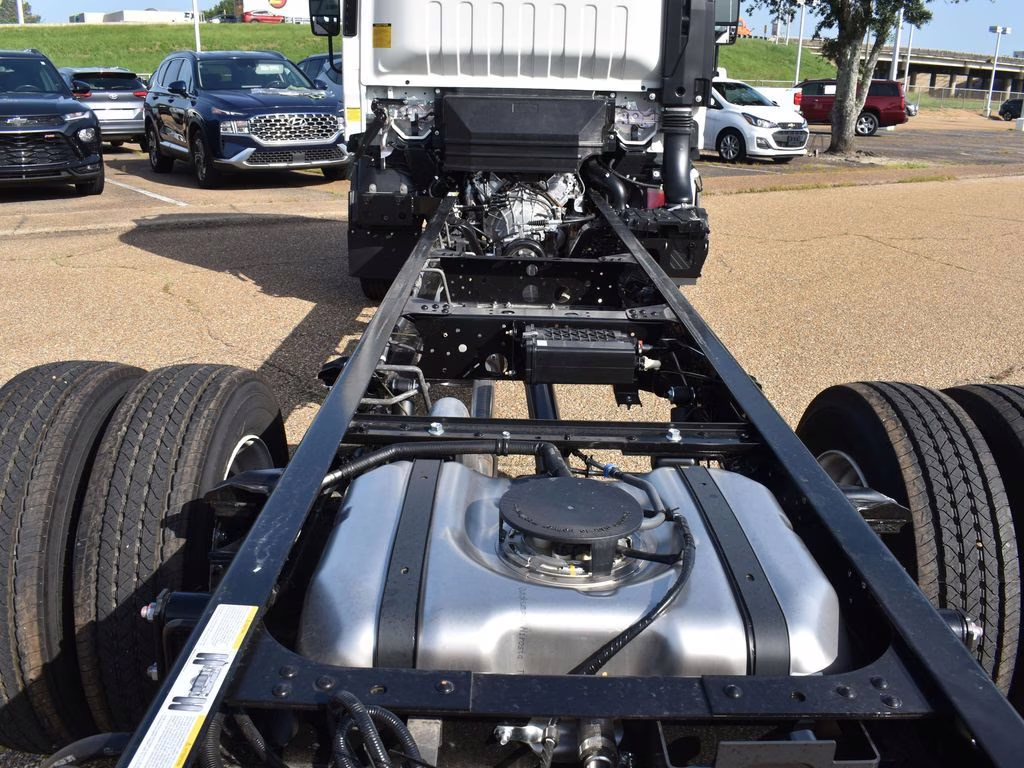 2025 Artic White Chevrolet 4500 HG LCF Gas Base RWD Truck