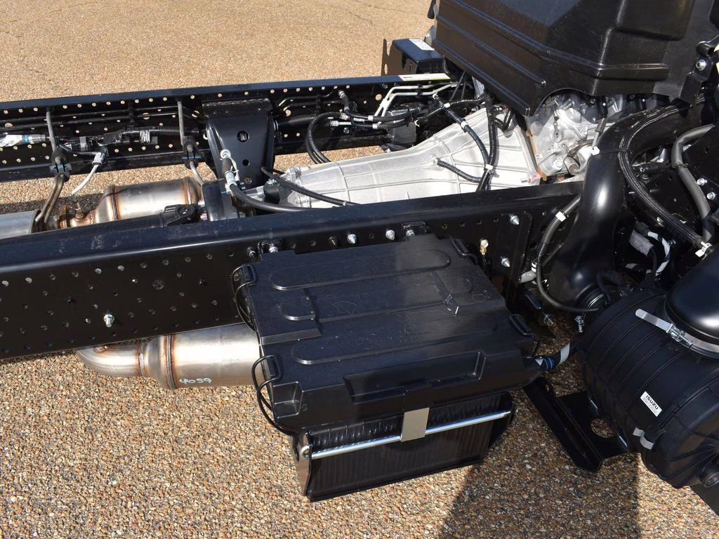 2025 Artic White Chevrolet 4500 HG LCF Gas Base RWD Truck