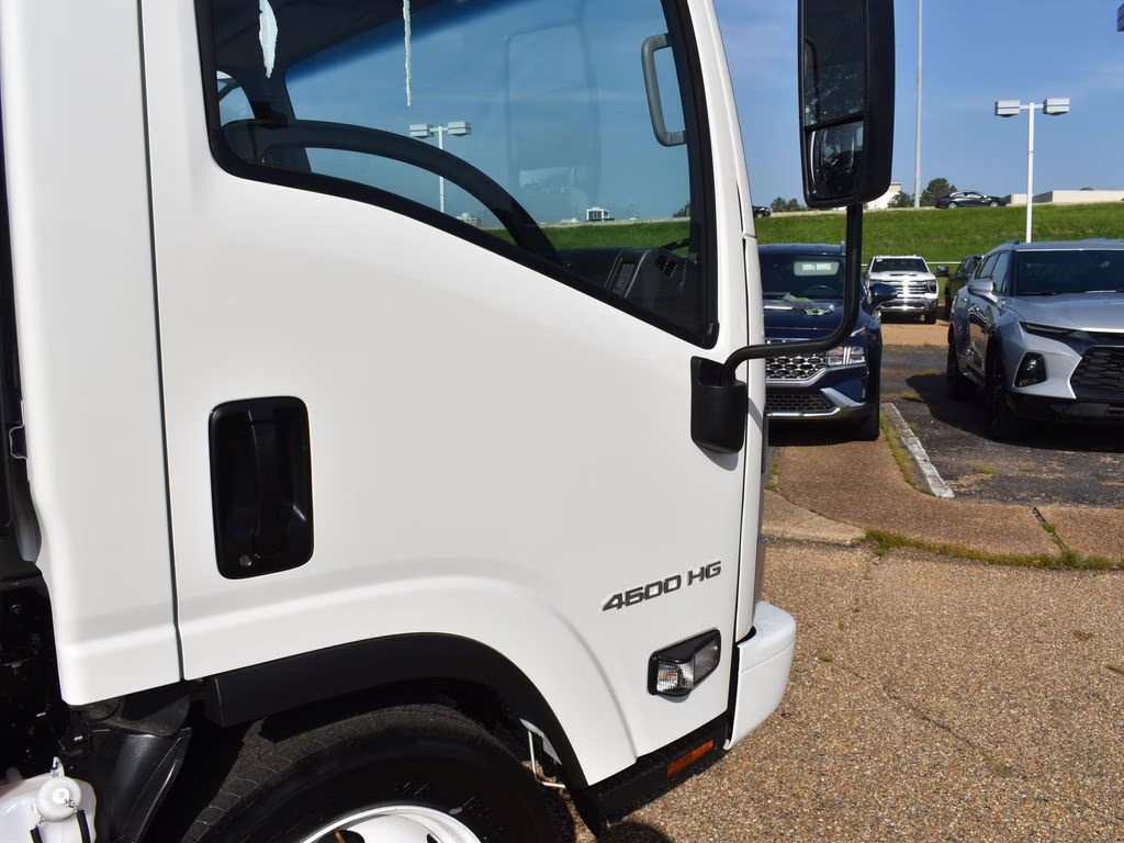 2025 Artic White Chevrolet 4500 HG LCF Gas Base RWD Truck