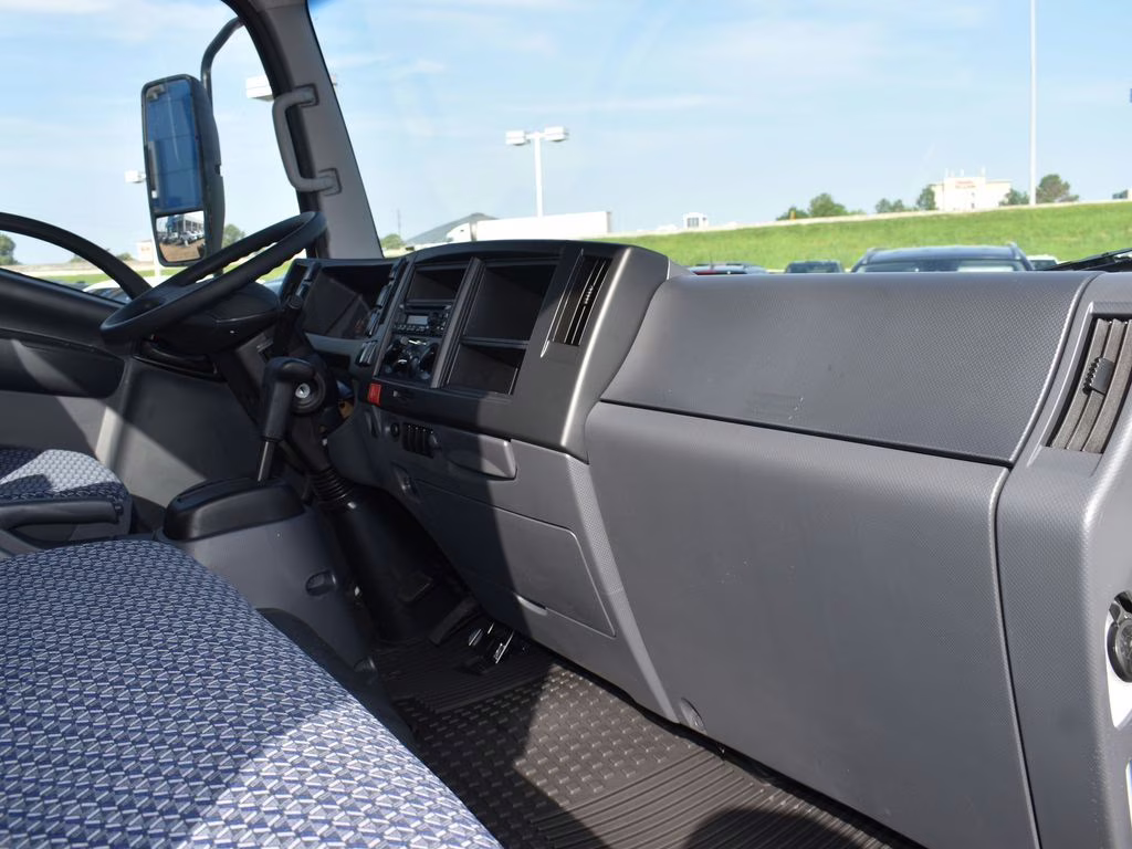 2025 Artic White Chevrolet 4500 HG LCF Gas Base RWD Truck