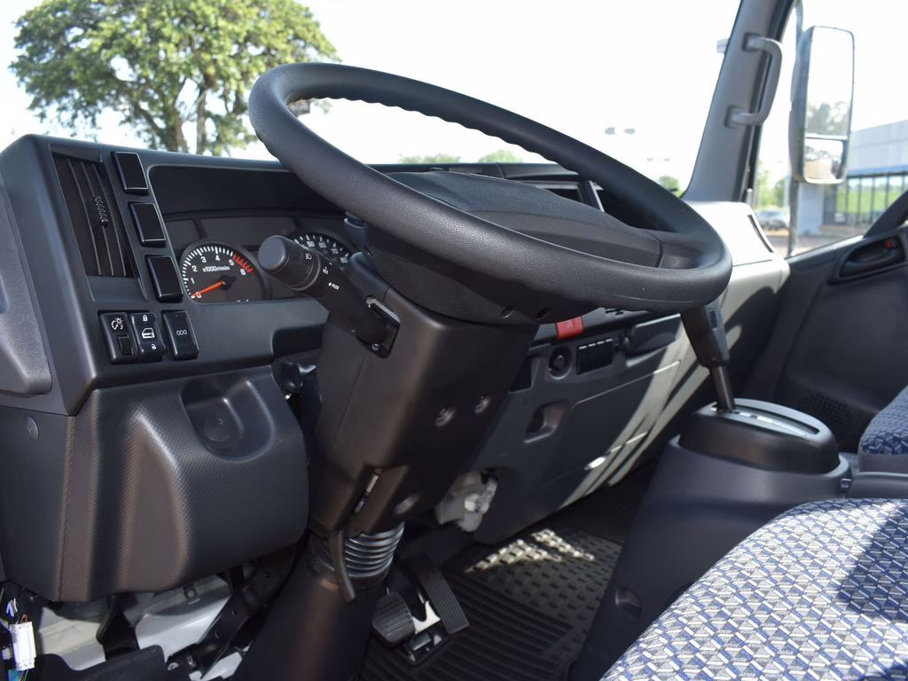 2025 Artic White Chevrolet 4500 HG LCF Gas Base RWD Truck