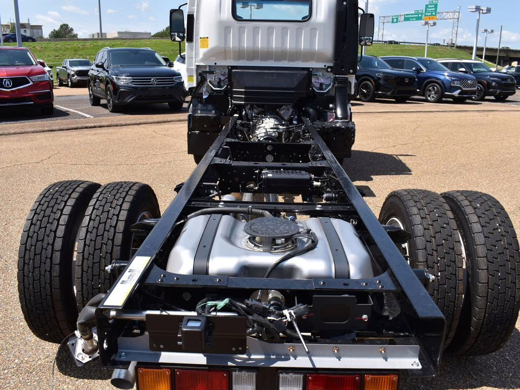 2025 Summit White Chevrolet 4500 HG LCF Gas Base RWD Truck