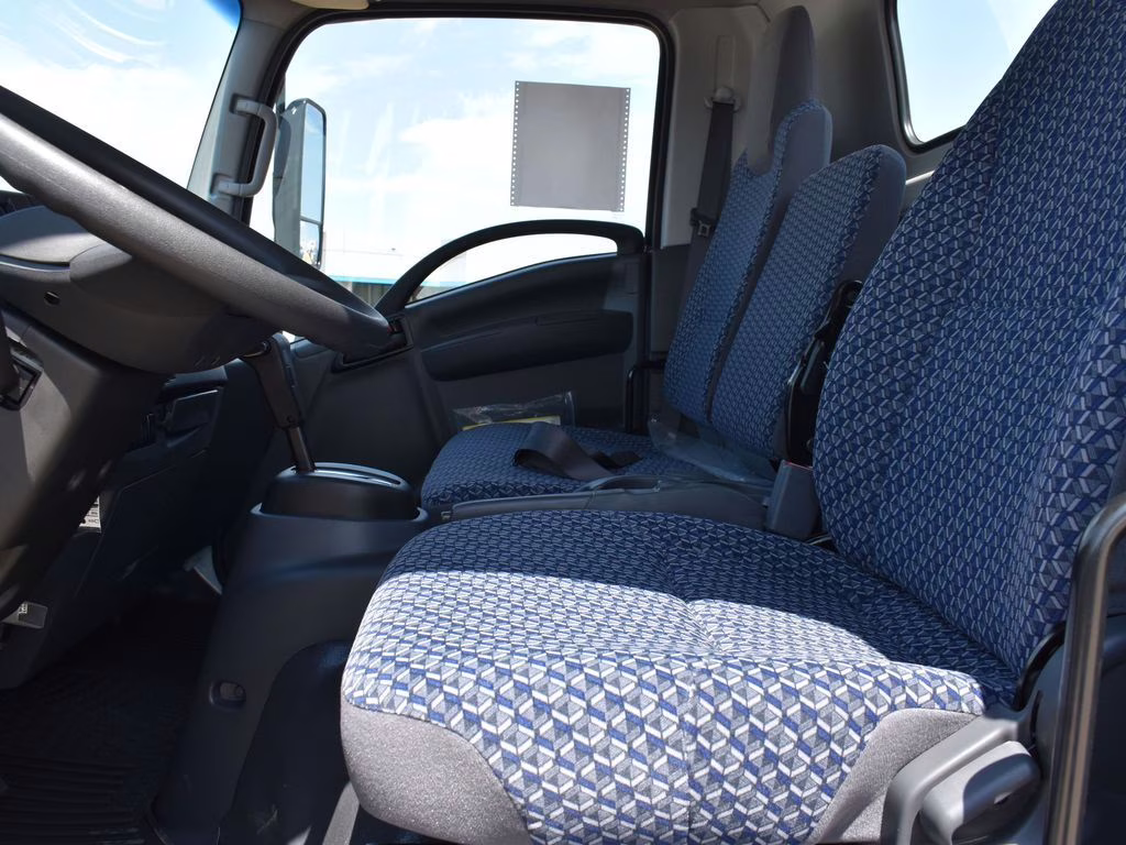 2025 Summit White Chevrolet 4500 HG LCF Gas Base RWD Truck