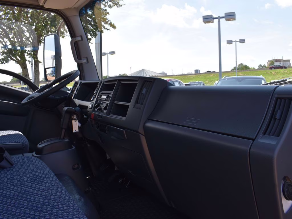 2025 Summit White Chevrolet 4500 HG LCF Gas Base RWD Truck