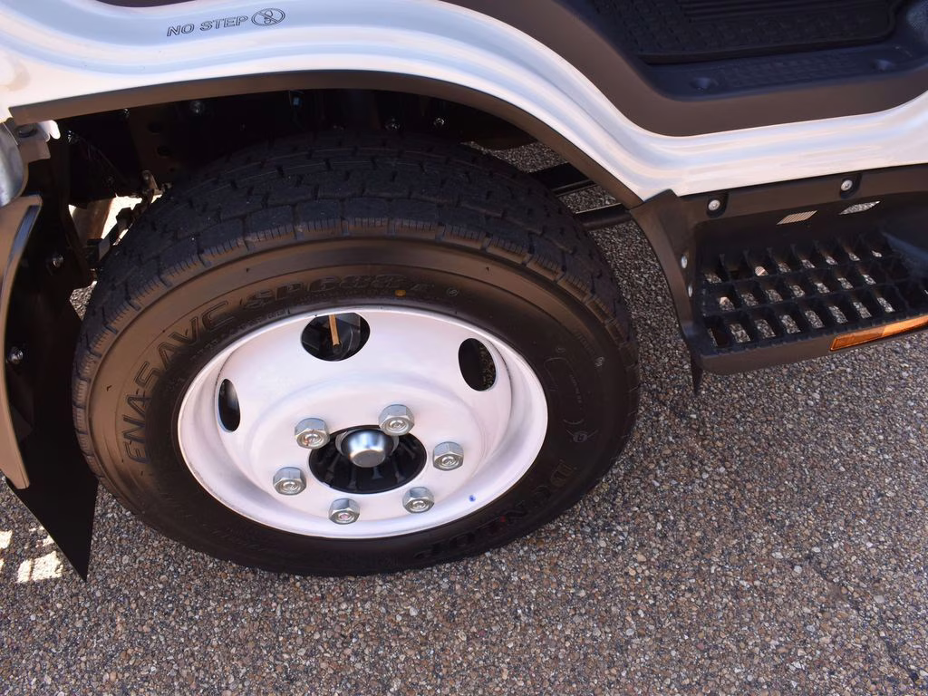 2025 Summit White Chevrolet 4500 HG LCF Gas Base RWD Truck