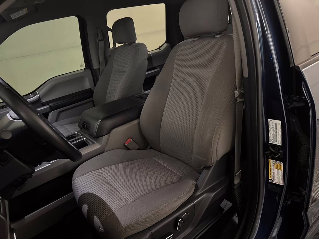 2017 Blue Jeans Metallic Ford F-150 XLT 4X4 Truck