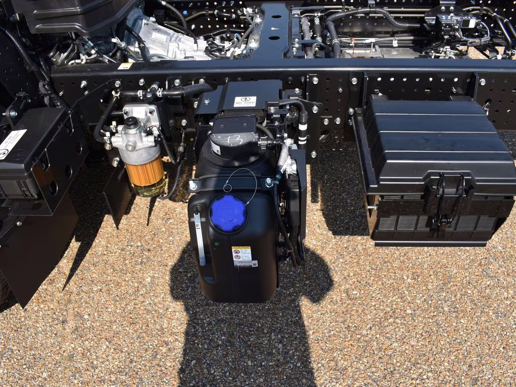 2025 Summit White Chevrolet 5500 XD LCF Diesel Base RWD Truck