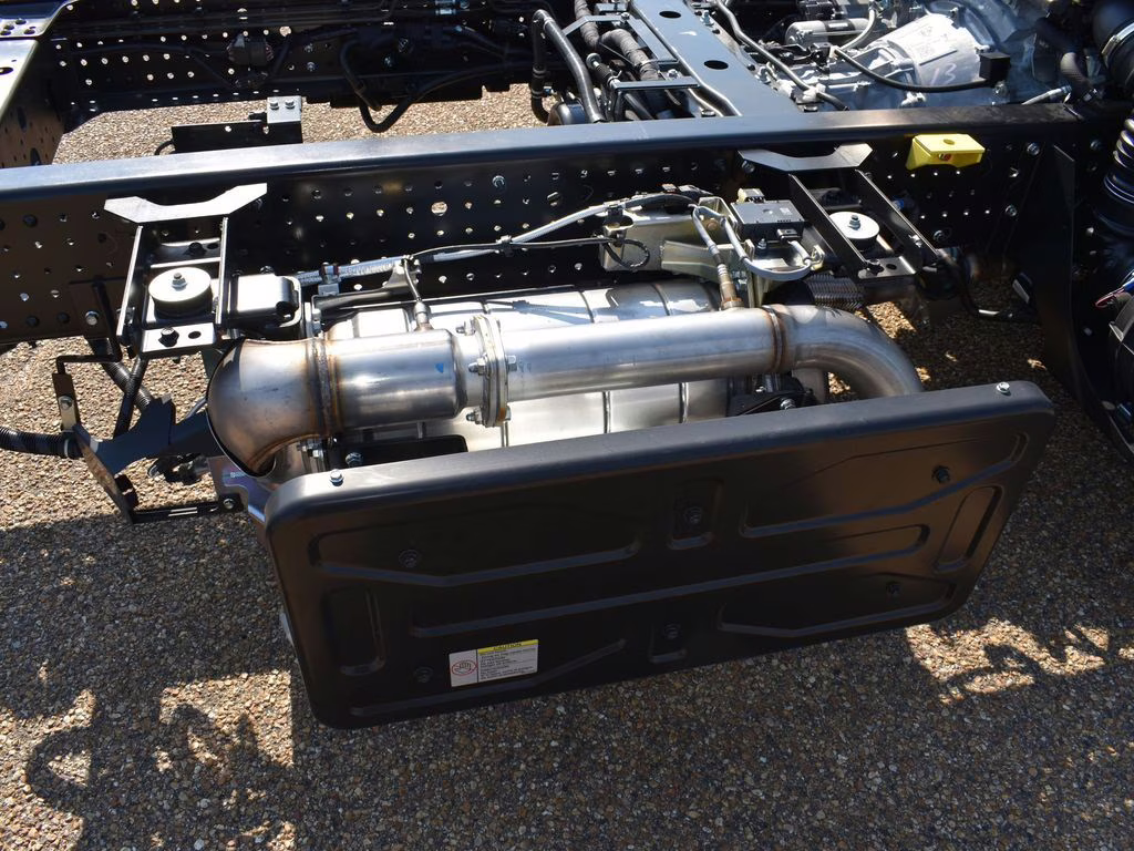 2025 Summit White Chevrolet 5500 XD LCF Diesel Base RWD Truck