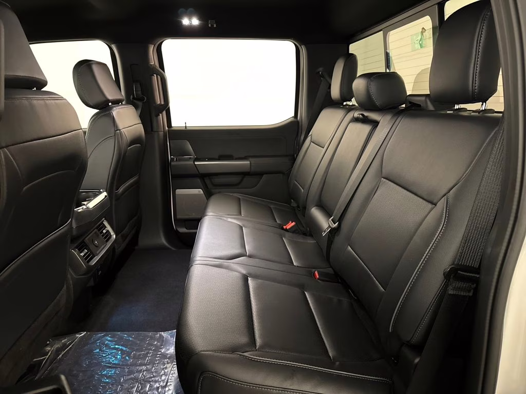 2026 Star White Metallic Tri-Coat Ford F-150 Lariat 4X4 Truck