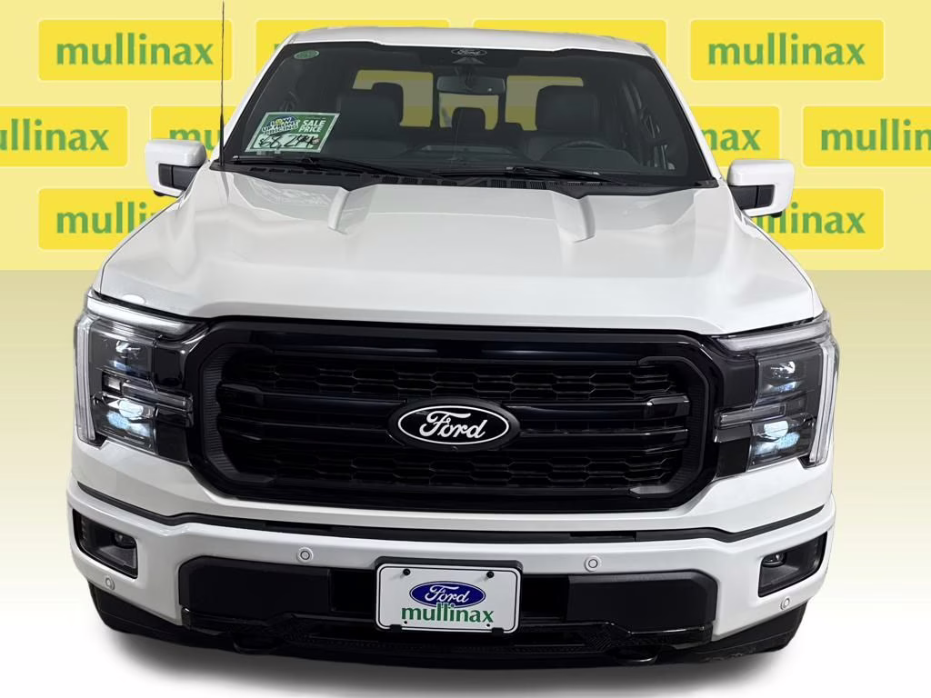 2026 Star White Metallic Tri-Coat Ford F-150 Lariat 4X4 Truck