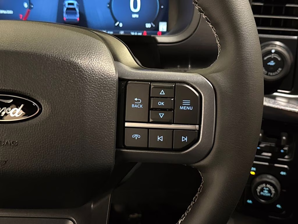 2026 Star White Metallic Tri-Coat Ford F-150 Lariat 4X4 Truck