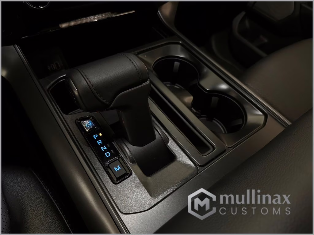 2025 Agate Black Metallic Ford F-150 Lariat 4X4 Truck