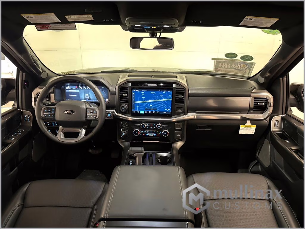 2025 Agate Black Metallic Ford F-150 Lariat 4X4 Truck