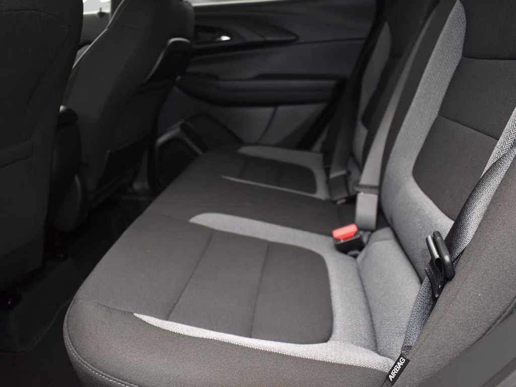 2025 Chevrolet Trailblazer LS - Photo 16