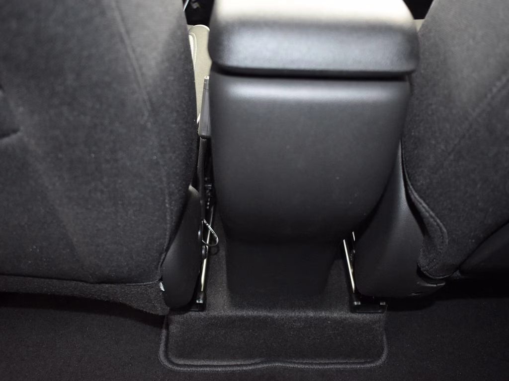 2025 Chevrolet Trailblazer LS - Photo 17