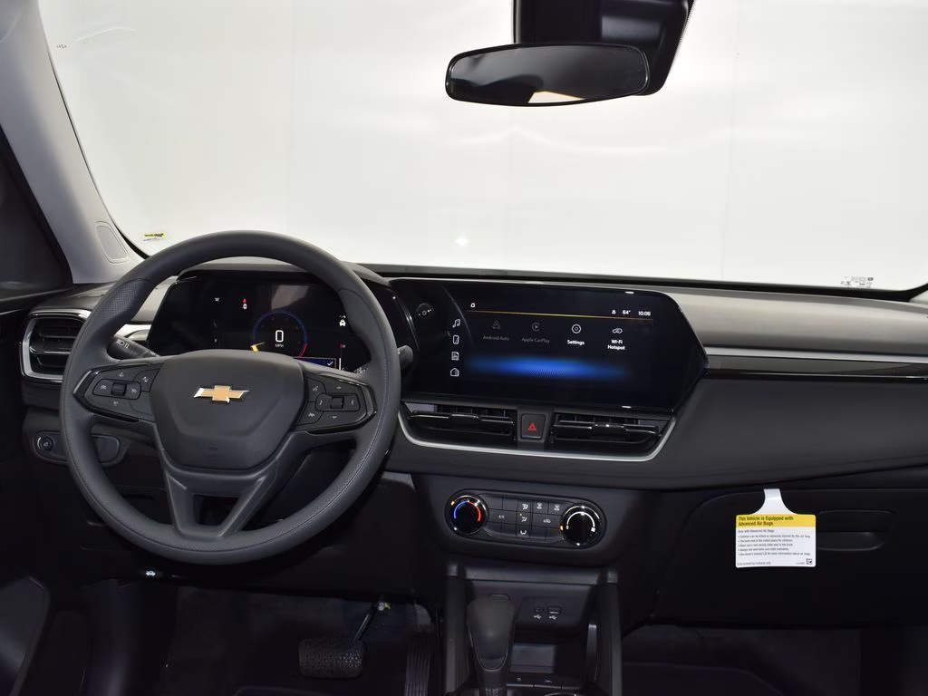 2025 Chevrolet Trailblazer LS - Photo 18