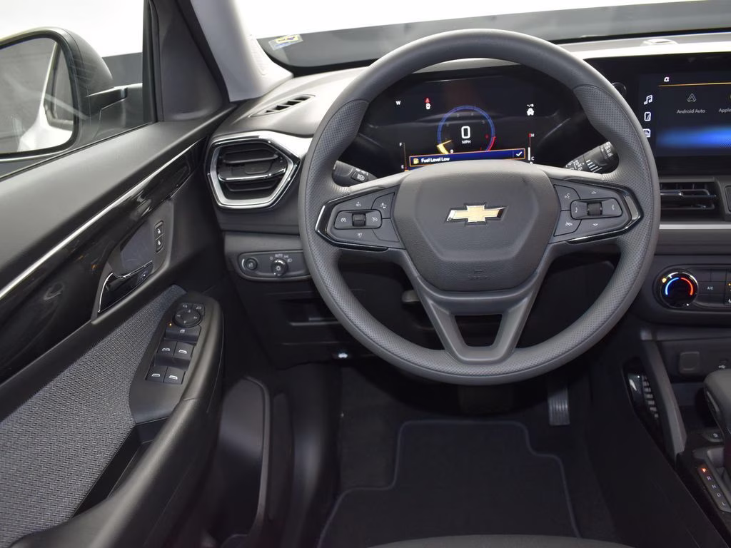 2025 Chevrolet Trailblazer LS - Photo 29