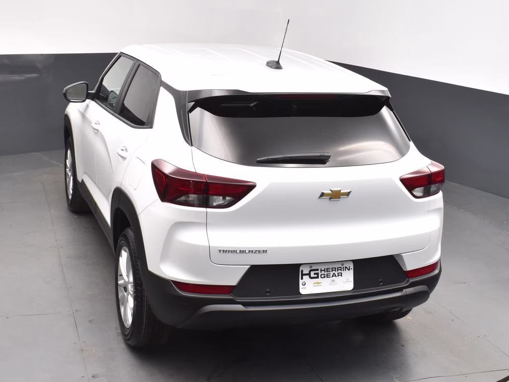 2025 Chevrolet Trailblazer LS - Photo 32