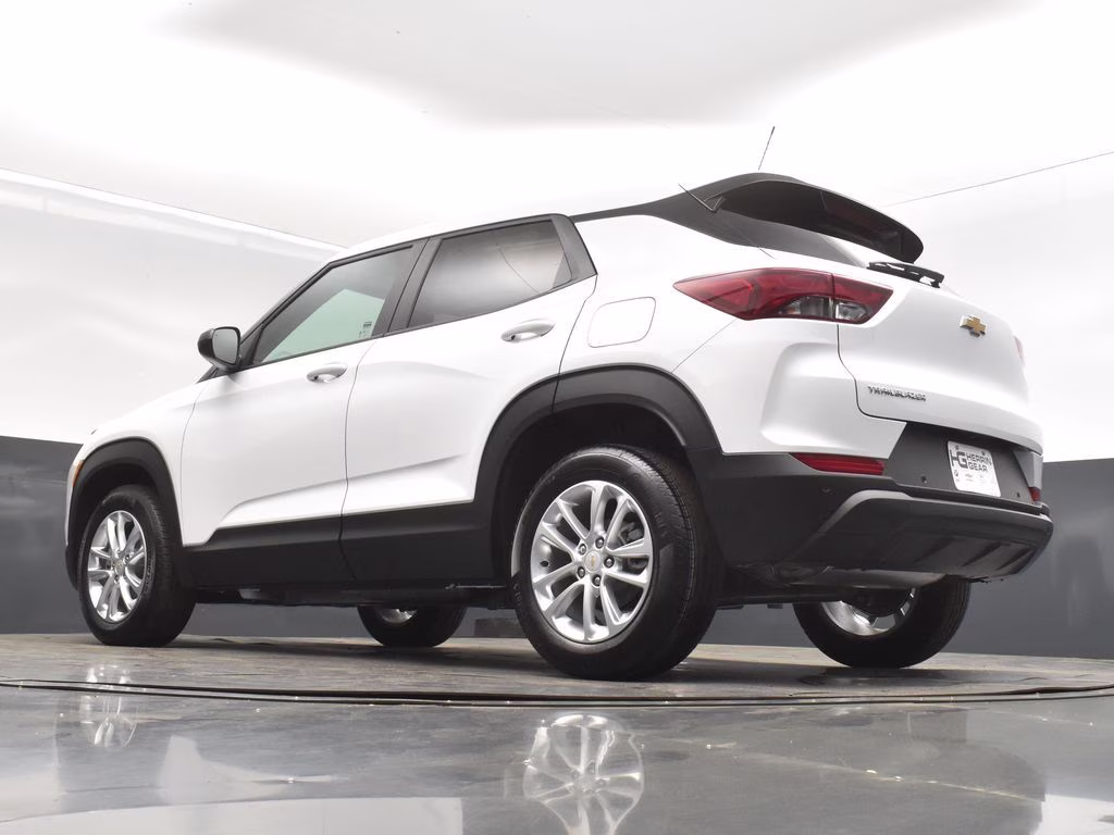 2025 Chevrolet Trailblazer LS - Photo 39