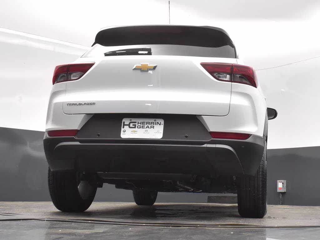 2025 Chevrolet Trailblazer LS - Photo 40