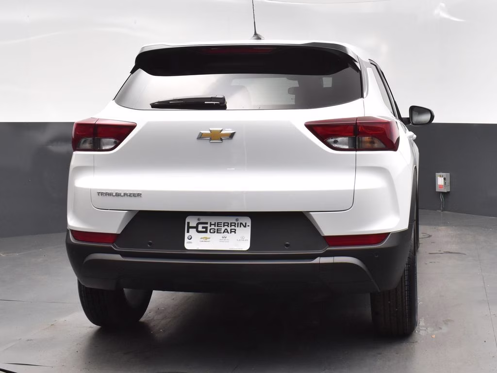 2025 Chevrolet Trailblazer LS - Photo 6